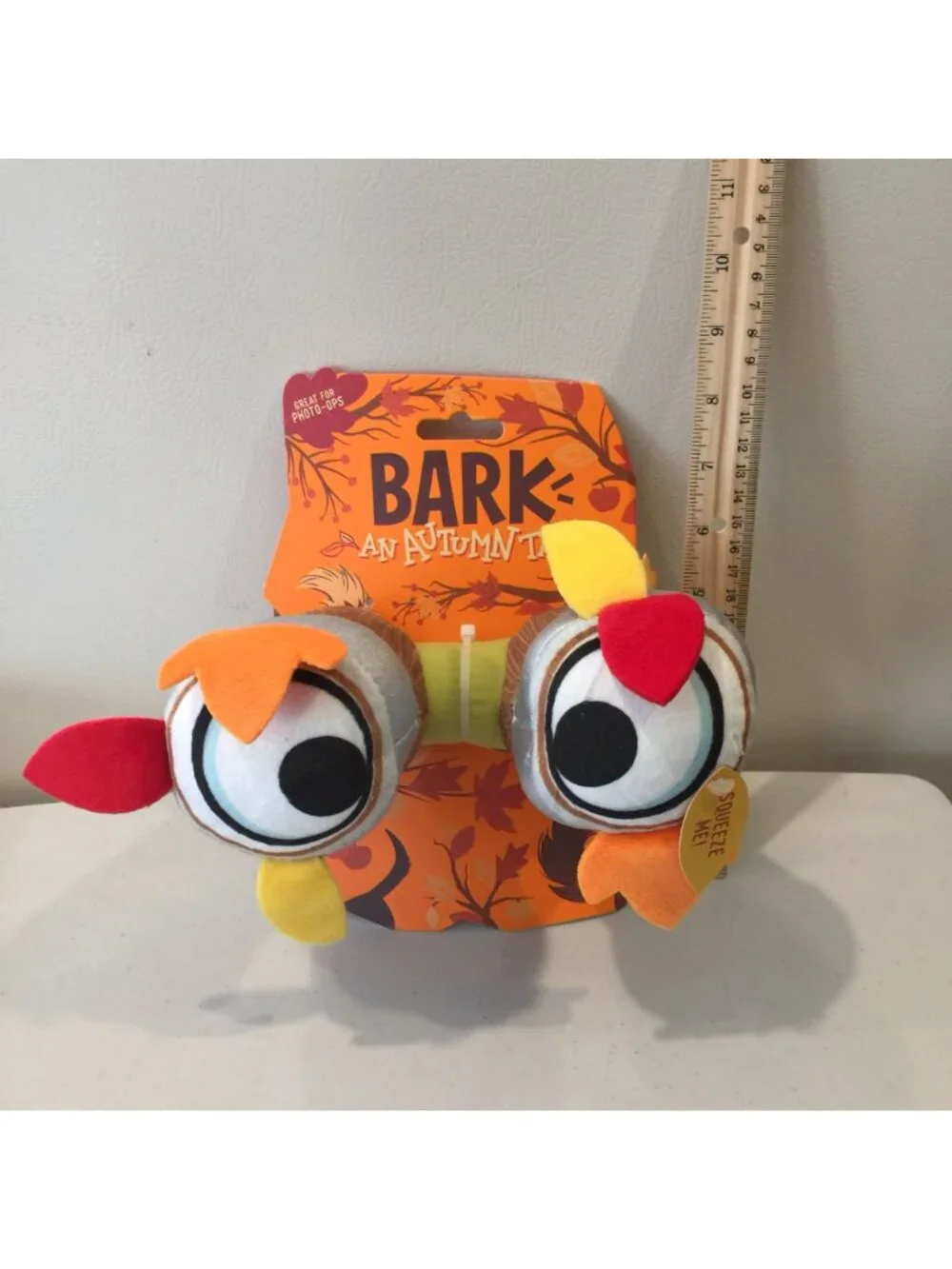 BARK An Autumn Tail LEAF PEEPING TOM Binoculars Squeak Crinkle Dog Toy